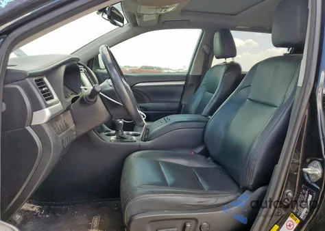 2015 Toyota Highlander Xle z USA, uszkodzony, nr VIN 5TDKKRFH1FS088079